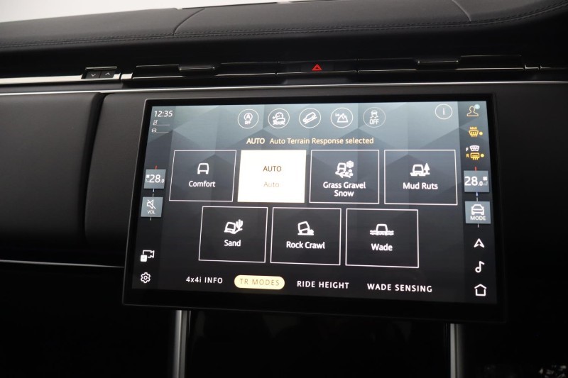  LAND ROVER RANGE ROVER 3.0 D300 SE 4dr Auto 5259894