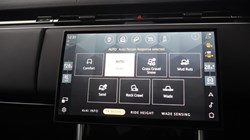 LAND ROVER RANGE ROVER 3.0 D300 SE 4dr Auto 5259894