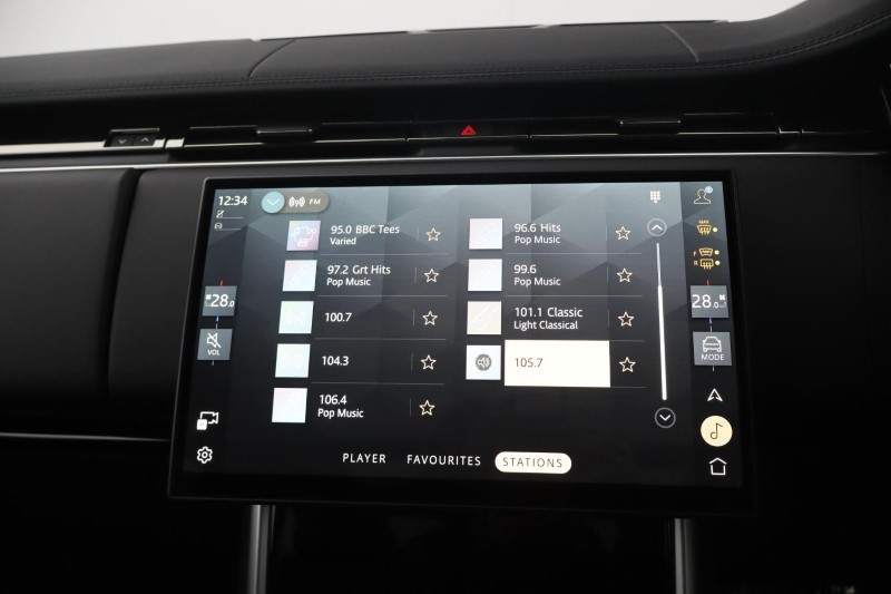  LAND ROVER RANGE ROVER 3.0 D300 SE 4dr Auto 5259889