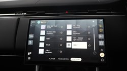 LAND ROVER RANGE ROVER 3.0 D300 SE 4dr Auto 5259889