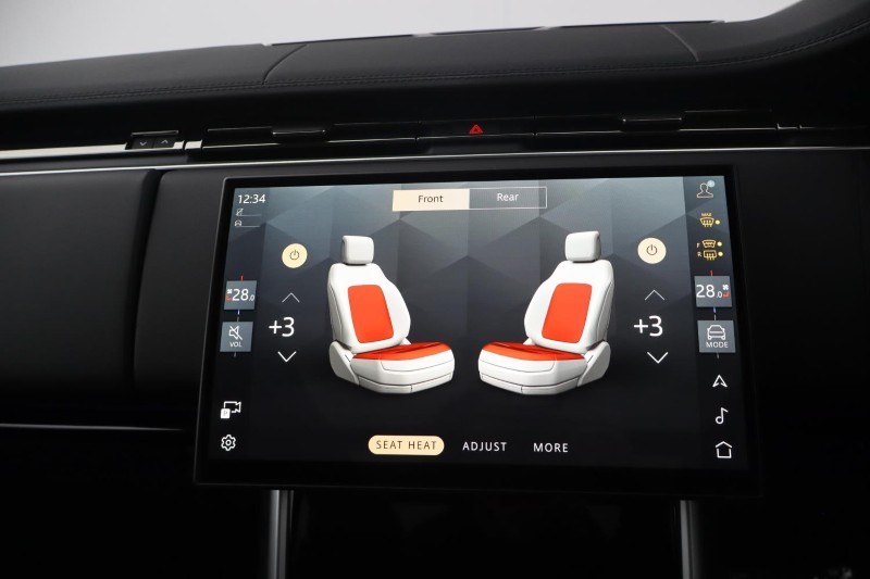  LAND ROVER RANGE ROVER 3.0 D300 SE 4dr Auto 5259890