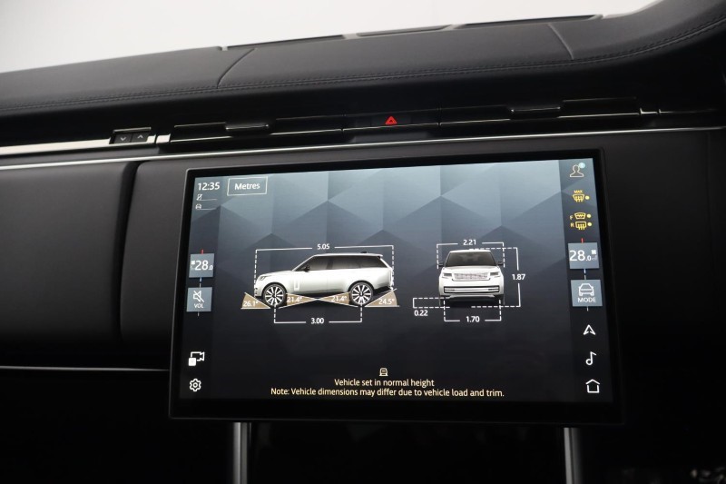  LAND ROVER RANGE ROVER 3.0 D300 SE 4dr Auto 5259892