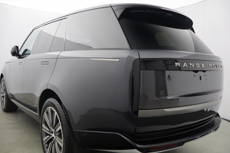  LAND ROVER RANGE ROVER 3.0 D300 SE 4dr Auto 5724726