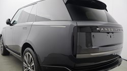 LAND ROVER RANGE ROVER 3.0 D300 SE 4dr Auto 5724726