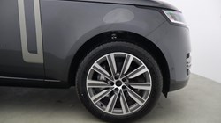 LAND ROVER RANGE ROVER 3.0 D300 SE 4dr Auto 5724723