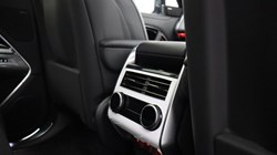 LAND ROVER RANGE ROVER 3.0 D300 SE 4dr Auto 5724737