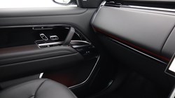 LAND ROVER RANGE ROVER 3.0 D300 SE 4dr Auto 5724748