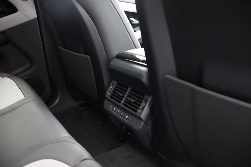  LAND ROVER RANGE ROVER EVOQUE 2.0 D200 Autobiography 5dr Auto [Revised] 5598734