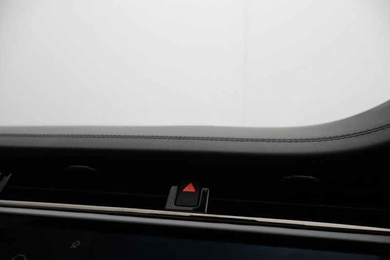  LAND ROVER RANGE ROVER EVOQUE 2.0 D200 Autobiography 5dr Auto [Revised] 5113194