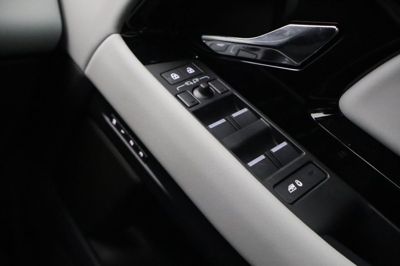  LAND ROVER RANGE ROVER EVOQUE 2.0 D200 Dynamic SE 5dr Auto 5325902