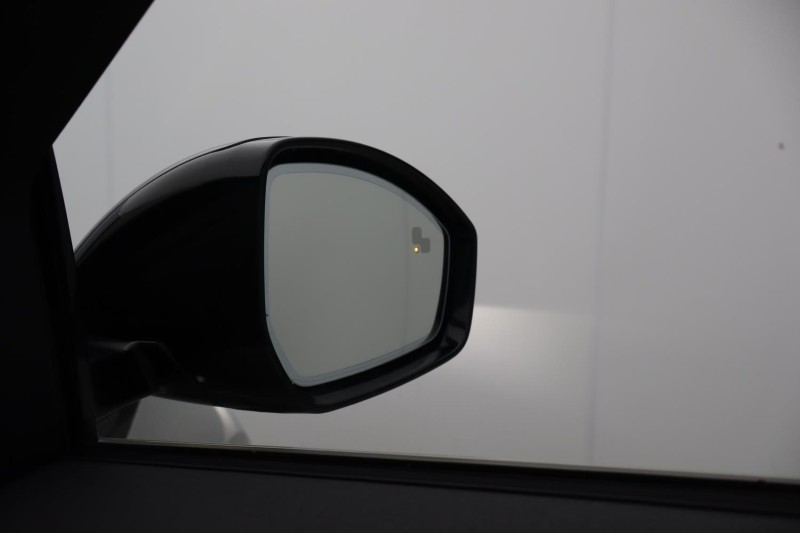  LAND ROVER RANGE ROVER EVOQUE 2.0 D200 Dynamic SE 5dr Auto 5325876