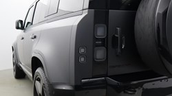 LAND ROVER DEFENDER 3.0 D350 X-Dynamic HSE 110 5dr Auto 5092883