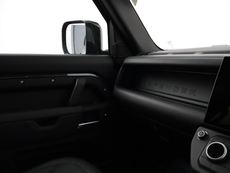  LAND ROVER DEFENDER 3.0 D350 X-Dynamic HSE 110 5dr Auto 5092910