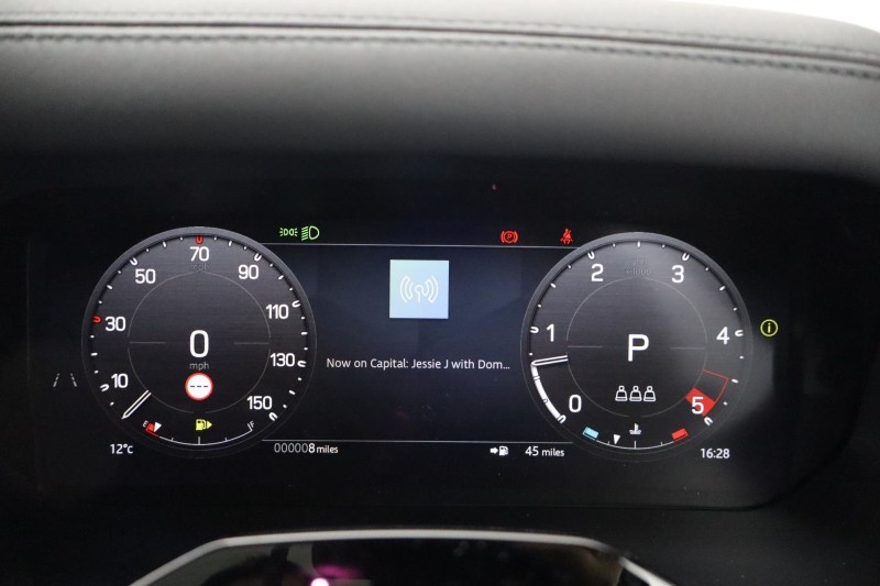  LAND ROVER DEFENDER 3.0 D250 X-Dynamic SE 110 5dr Auto 5319398