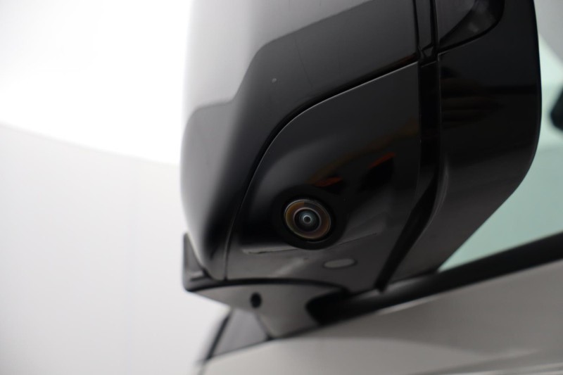  LAND ROVER DEFENDER 3.0 D250 X-Dynamic SE 110 5dr Auto 5319434