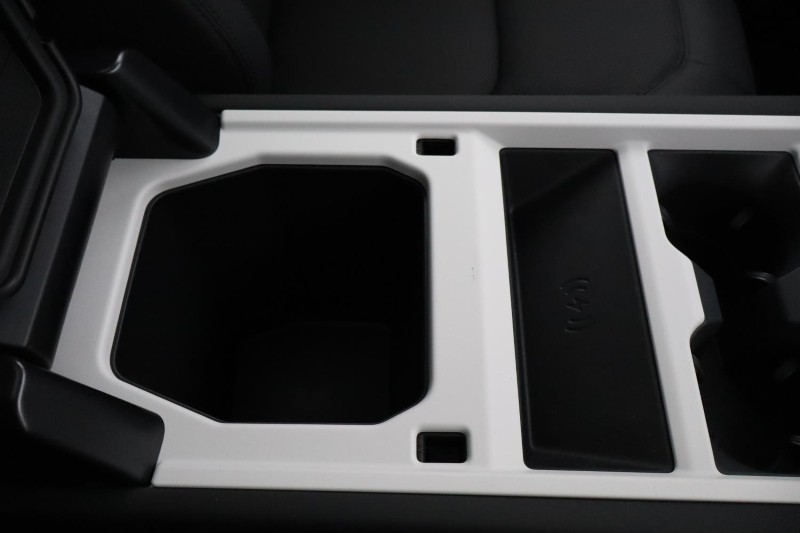  LAND ROVER DEFENDER 3.0 D250 X-Dynamic SE 110 5dr Auto 5319423