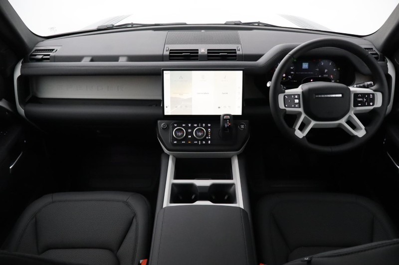  LAND ROVER DEFENDER 3.0 D250 X-Dynamic SE 110 5dr Auto 5319381