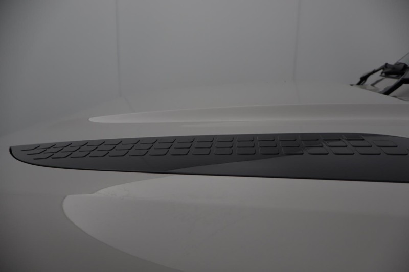  LAND ROVER DEFENDER 3.0 D250 X-Dynamic SE 110 5dr Auto 5319433