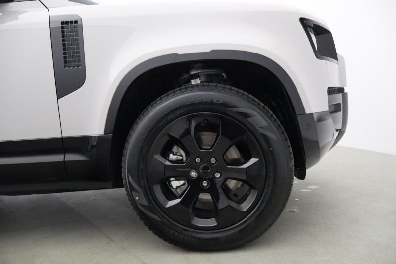  LAND ROVER DEFENDER 3.0 D250 X-Dynamic SE 110 5dr Auto 5319426