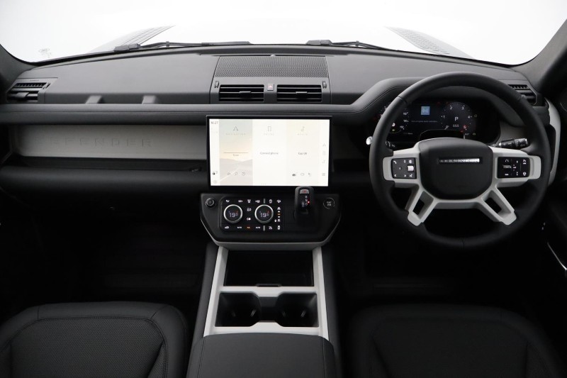  LAND ROVER DEFENDER 3.0 D250 X-Dynamic SE 110 5dr Auto 5319380