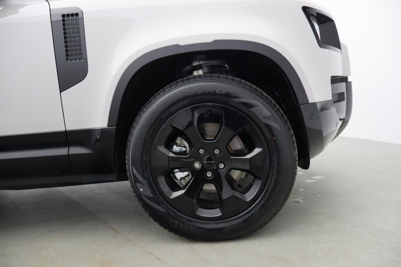  LAND ROVER DEFENDER 3.0 D250 X-Dynamic SE 110 5dr Auto 5319427