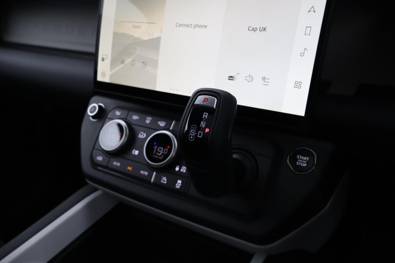  LAND ROVER DEFENDER 3.0 D250 X-Dynamic SE 110 5dr Auto 5319411