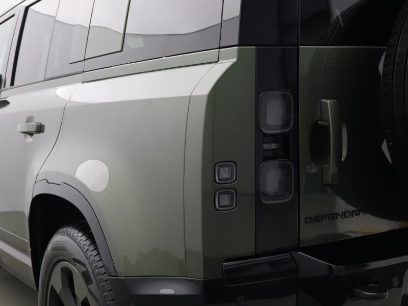  LAND ROVER DEFENDER 3.0 D250 X-Dynamic SE 110 5dr Auto 5433427
