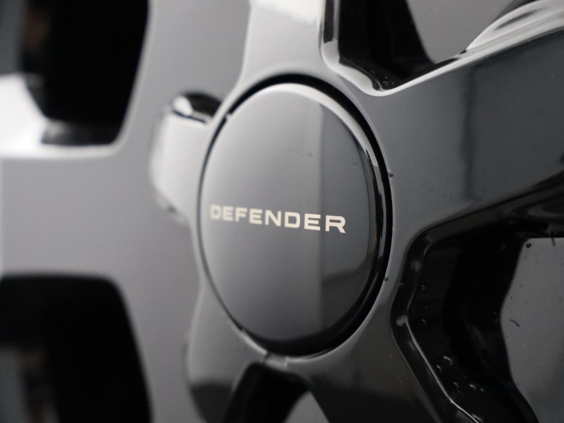  LAND ROVER DEFENDER 3.0 D250 X-Dynamic SE 110 5dr Auto 5433507