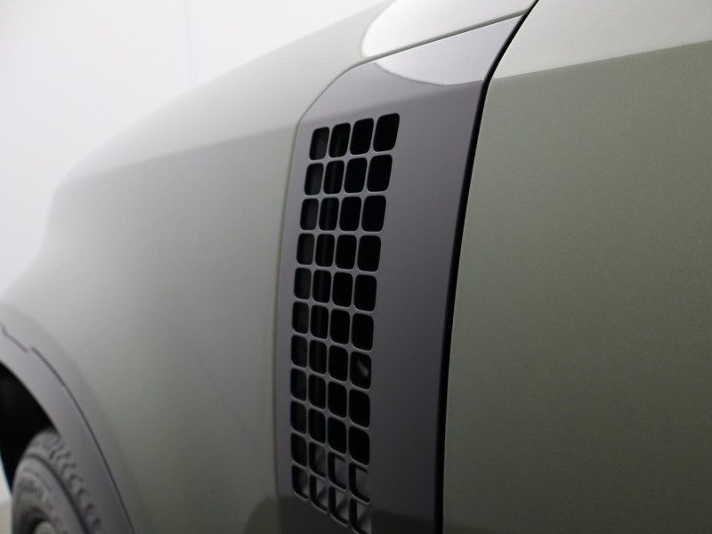  LAND ROVER DEFENDER 3.0 D250 X-Dynamic SE 110 5dr Auto 5433506