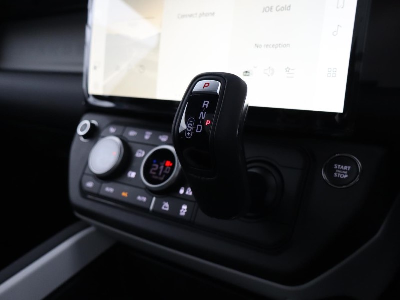  LAND ROVER DEFENDER 3.0 D250 X-Dynamic SE 110 5dr Auto 5433473