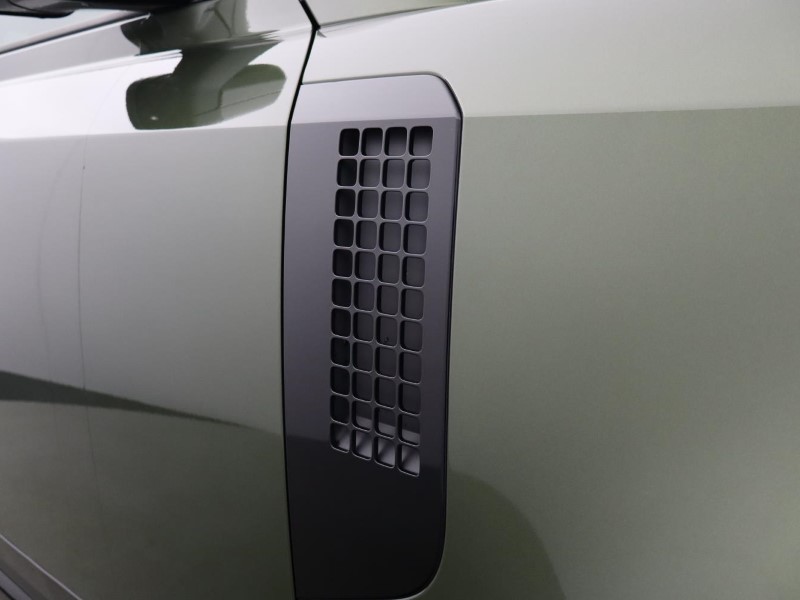  LAND ROVER DEFENDER 3.0 D250 X-Dynamic SE 110 5dr Auto 5433496