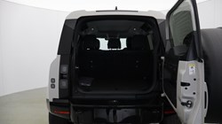 LAND ROVER DEFENDER 3.0 D350 X-Dynamic HSE 110 5dr Auto 5110058