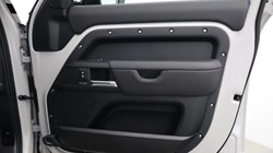 LAND ROVER DEFENDER 3.0 D350 X-Dynamic HSE 110 5dr Auto 5110081