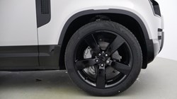 LAND ROVER DEFENDER 3.0 D350 X-Dynamic HSE 110 5dr Auto 5110064