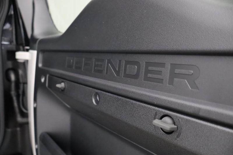  LAND ROVER DEFENDER 3.0 D350 X-Dynamic HSE 110 5dr Auto 5110059