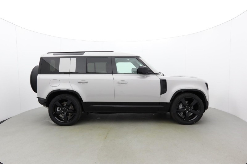  LAND ROVER DEFENDER 3.0 D350 X-Dynamic HSE 110 5dr Auto 5110052