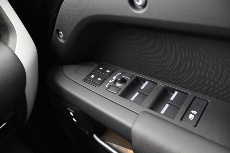  LAND ROVER DEFENDER 3.0 D350 X-Dynamic HSE 110 5dr Auto [7 Seat] 5325595