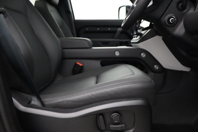  LAND ROVER DEFENDER 3.0 D350 X-Dynamic HSE 110 5dr Auto [7 Seat] 5325580