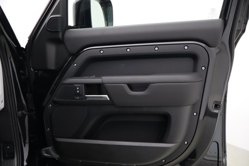  LAND ROVER DEFENDER 3.0 D350 X-Dynamic HSE 110 5dr Auto [7 Seat] 5325577