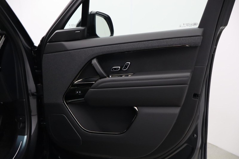  LAND ROVER RANGE ROVER SPORT 3.0 D300 Stealth Edition 5dr Auto 5324346