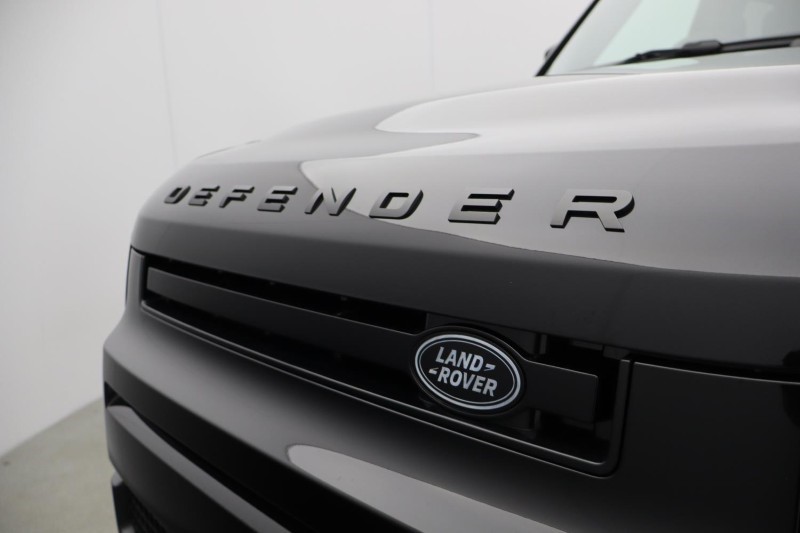  LAND ROVER DEFENDER 3.0 D250 X-Dynamic HSE 110 5dr Auto [7 Seat] 5326019