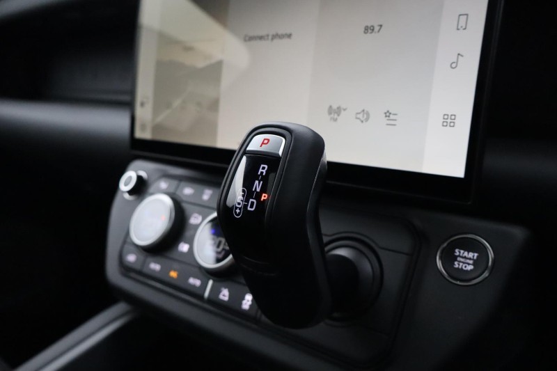  LAND ROVER DEFENDER 3.0 D250 X-Dynamic HSE 110 5dr Auto [7 Seat] 5325996