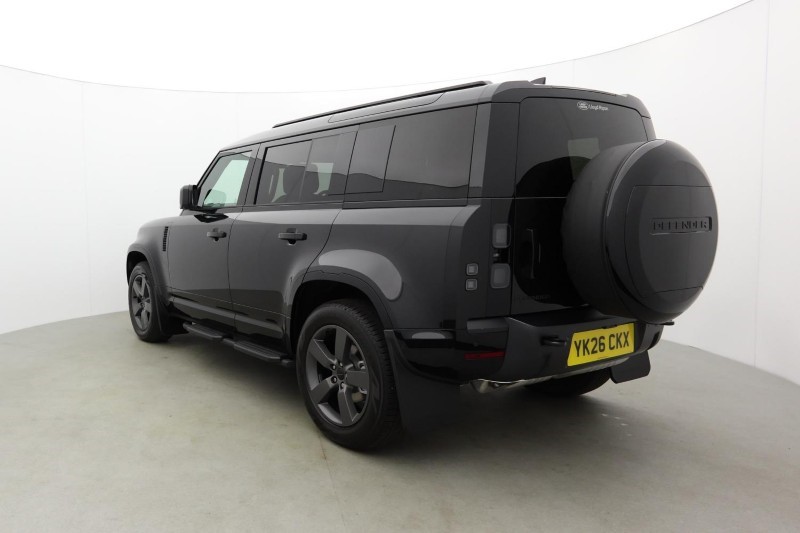  LAND ROVER DEFENDER 3.0 D250 X-Dynamic HSE 110 5dr Auto [7 Seat]