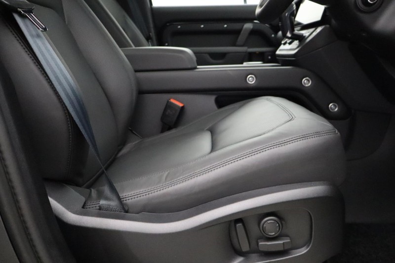  LAND ROVER DEFENDER 3.0 D250 X-Dynamic HSE 110 5dr Auto [7 Seat] 5325992