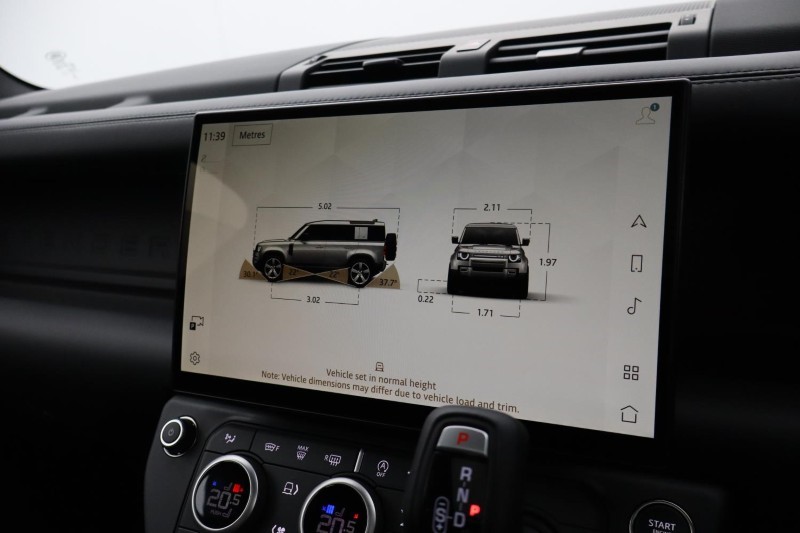  LAND ROVER DEFENDER 3.0 D250 X-Dynamic HSE 110 5dr Auto [7 Seat] 5326002