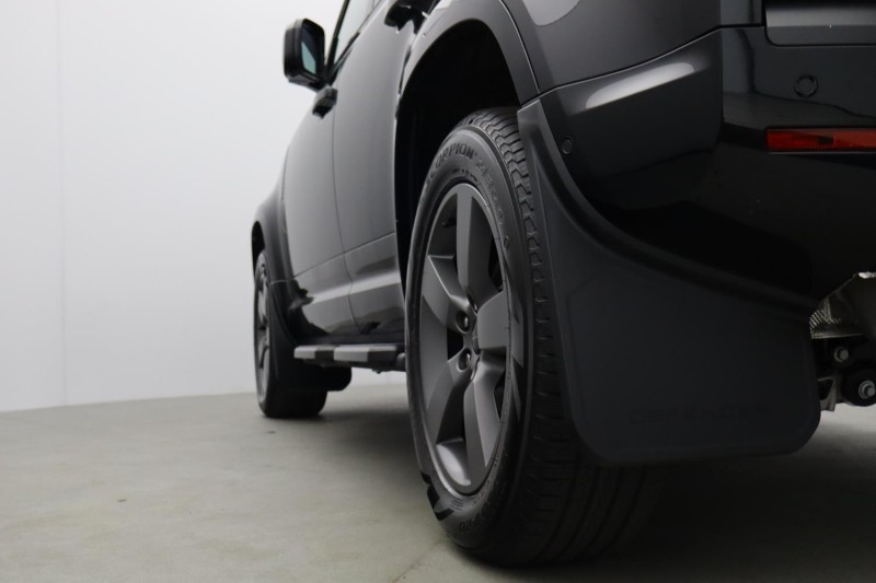  LAND ROVER DEFENDER 3.0 D250 X-Dynamic HSE 110 5dr Auto [7 Seat] 5325964