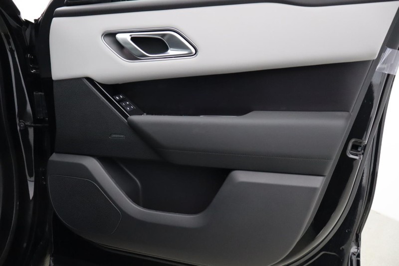  LAND ROVER RANGE ROVER VELAR 2.0 D200 MHEV Dynamic SE 5dr Auto 5326053