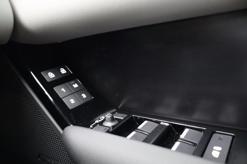  LAND ROVER RANGE ROVER VELAR 2.0 D200 MHEV Dynamic SE 5dr Auto 5326074