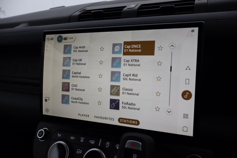  LAND ROVER DEFENDER 3.0 D250 X-Dynamic SE 90 3dr Auto 5550612