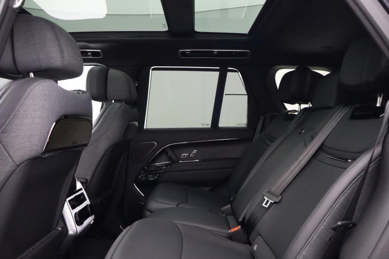  LAND ROVER RANGE ROVER 4.4 P615 V8 SV 4dr Auto 5519193